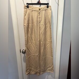 Woman’s 12th Tribe Cream Pleated Pants NWT Size Large